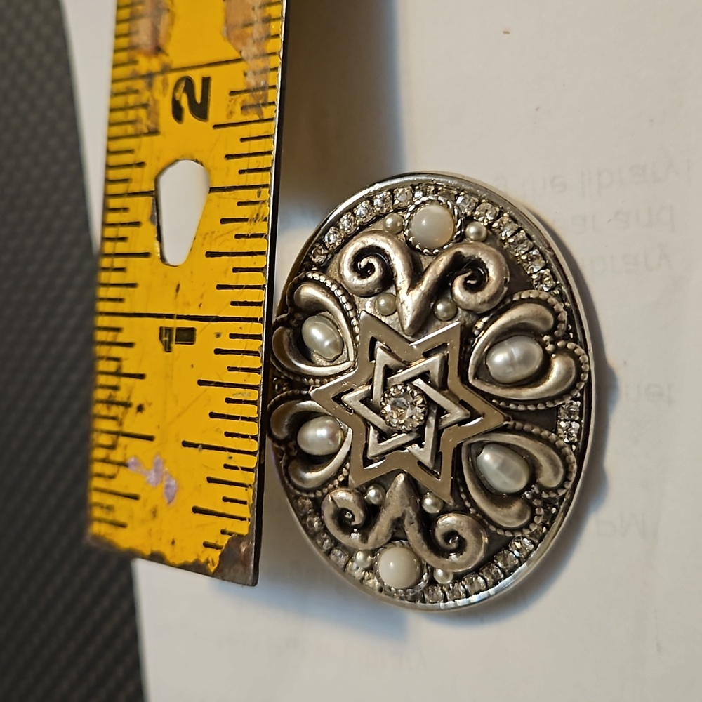 Brooch - Picture 3 of 4